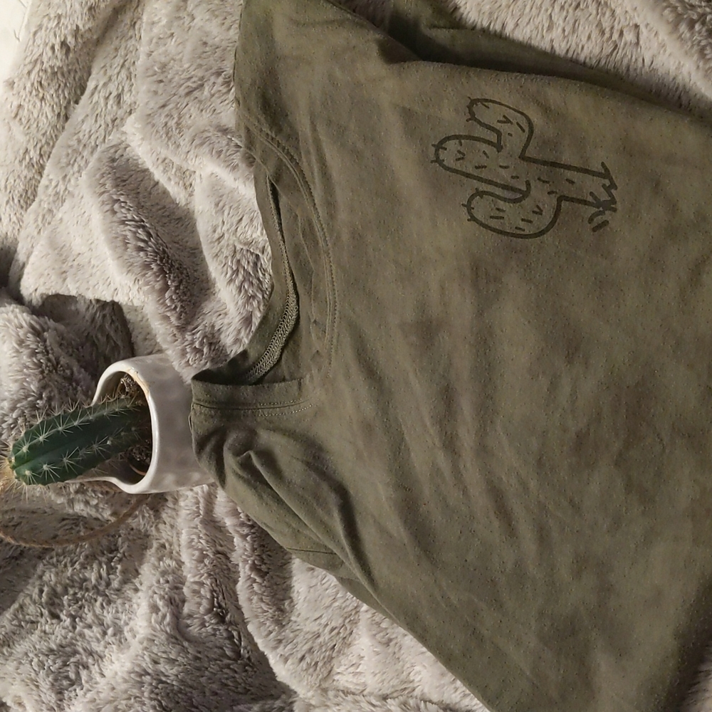 Cactus T-shirt.